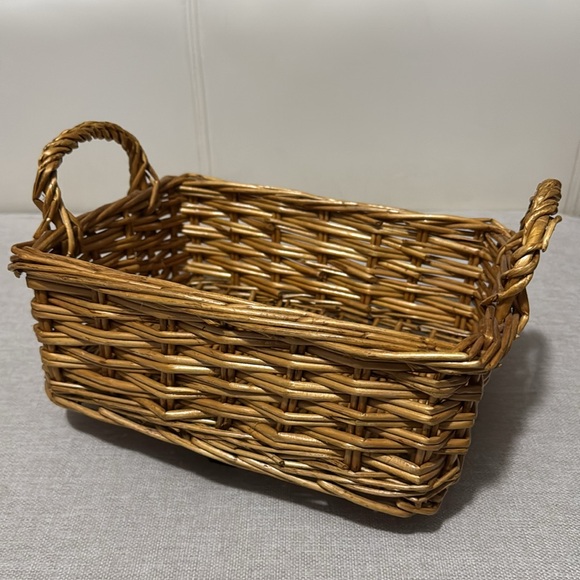 Wicker Basket with Handles - Picture 5 of 13